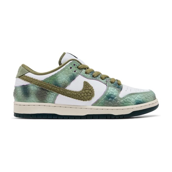 Alexis-Sablone-x-Dunk-Low-SB-Chameleon